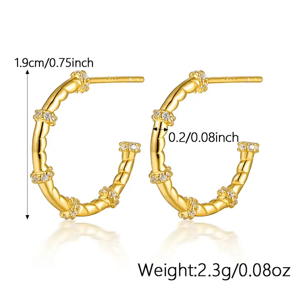 Gold_Classic_Earrings_For_Women